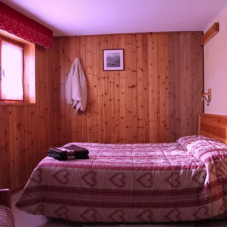 招待所 D'hotes L'abri De *